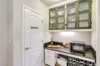 Photo #6: 221094228 Listing 