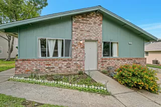 Photo #2: 221094729 Listing 