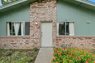 Photo #5: 221094729 Listing 