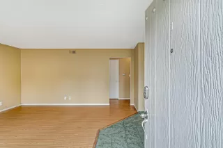 Photo #6: 221094729 Listing 