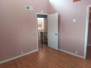 Photo #5: 221094972 Listing