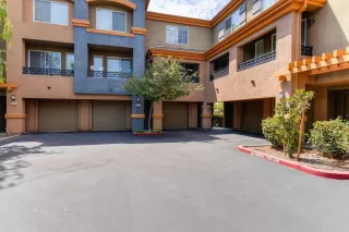 Photo #1: 221095037 Listing 