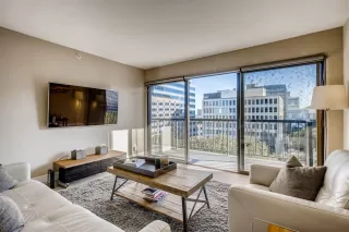 Photo #3: 221095560 Listing