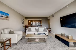 Photo #6: 221095560 Listing