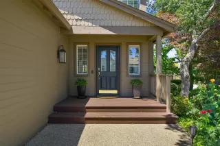 Photo #4: 221095739 Listing