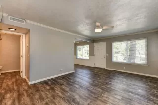 Photo #3: 221095742 Listing 
