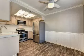 Photo #5: 221095742 Listing 