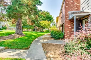 Photo #2: 221096132 Listing 