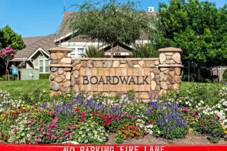 Photo #1: 221096529 Listing