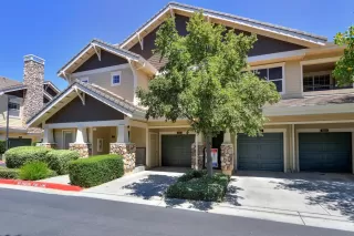 Photo #4: 221096529 Listing