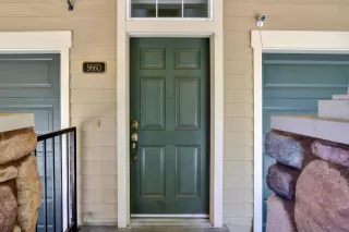 Photo #5: 221096529 Listing