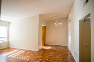 Photo #1: 221097108 Listing