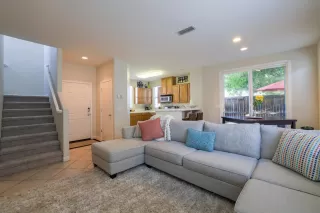 Photo #5: 221097168 Listing 