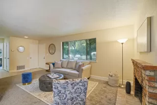 Photo #3: 221097366 Listing 