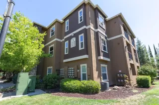 Photo #1: 221097492 Listing 