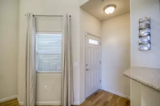 Photo #2: 221097954 Listing