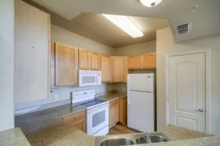 Photo #4: 221097954 Listing