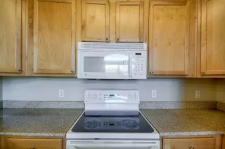 Photo #6: 221097954 Listing