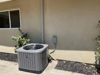 Photo #1: 221098051 Listing