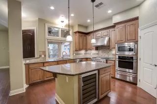 Photo #3: 221098191 Listing 