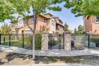 Photo #1: 221098299 Listing