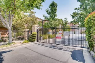 Photo #2: 221098299 Listing