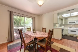 Photo #2: 221098321 Listing