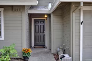 Photo #1: 221098637 Listing 