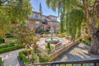 Photo #3: 221098658 Listing 