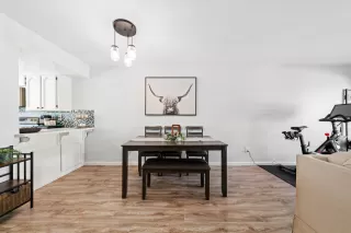 Photo #6: 221098792 Listing 