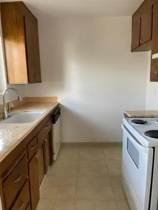 Photo #5: 221100168 Listing