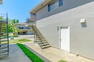 Photo #1: 221100594 Listing 