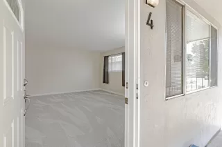 Photo #3: 221100594 Listing 