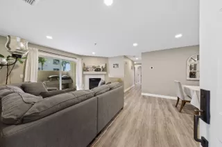 Photo #4: 221101261 Listing 