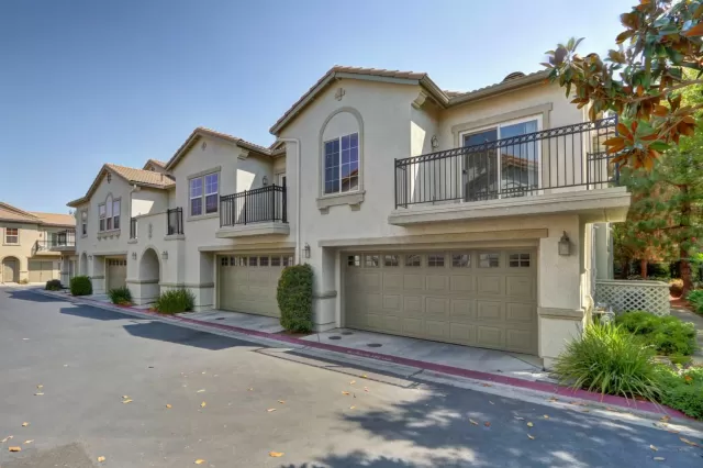 MLS: 221101312 Condo For Sale