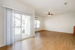 Photo #4: 221101312 Listing