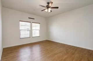 Photo #5: 221101312 Listing