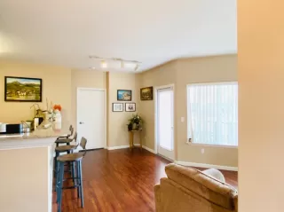 Photo #3: 221101416 Listing