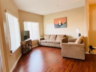 Photo #5: 221101416 Listing
