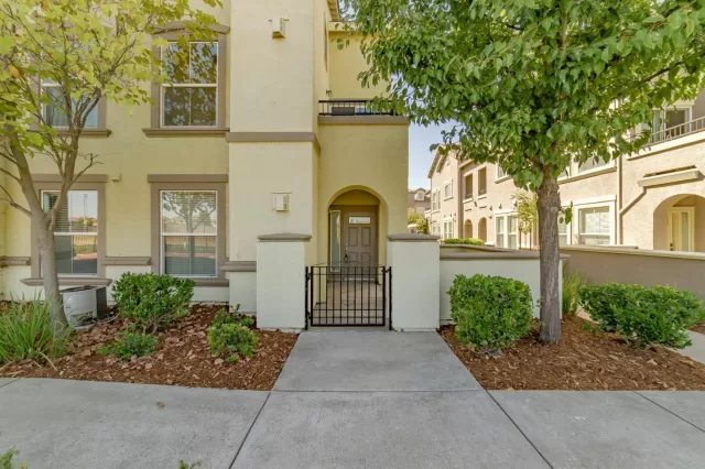 MLS: 221101963 Condo For Sale