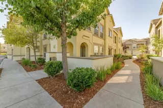 Photo #2: 221101963 Listing 