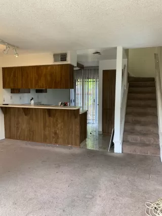 Photo #2: 221102353 Listing