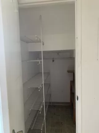 Photo #4: 221102353 Listing