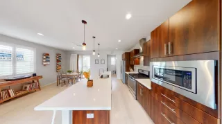 Photo #3: 221102596 Listing