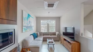 Photo #6: 221102596 Listing