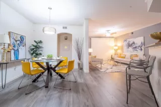 Photo #5: 221102663 Listing