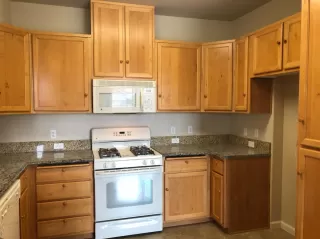 Photo #4: 221102693 Listing