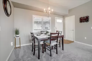 Photo #5: 221103125 Listing