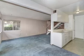 Photo #5: 221103440 Listing 