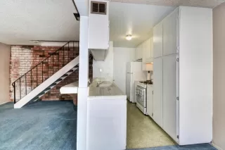 Photo #6: 221103440 Listing 